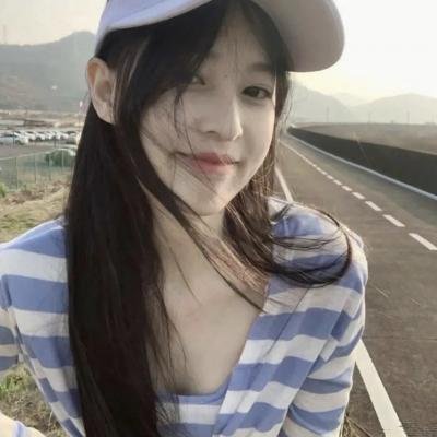 她嫁了个警察